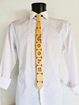 Cravatta in legno di abete